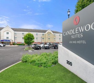 Candlewood Suites Ihg Hotel 