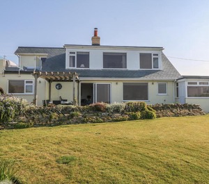 Coastman Nest Mawgan Porth 