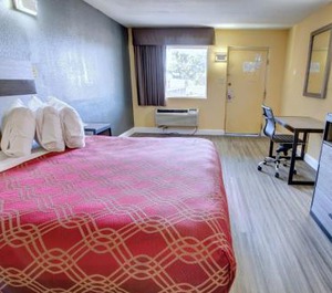 Lodge At Circle 