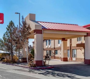 Lodge Pueblo 