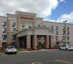 Hampton Inn Suites Mi 