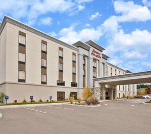 Hampton Inn 