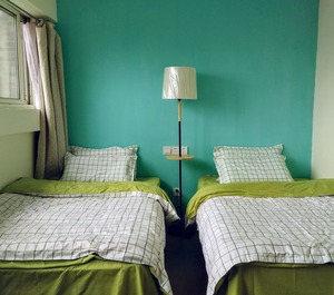 Youth Hostel 