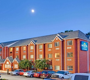 Microtel Inn 