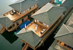 Houseboats 