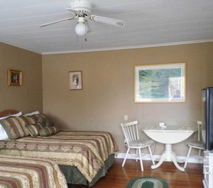 Creek Inn 
