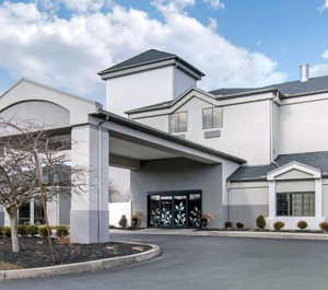 Comfort Suites Downtown Carlisle 