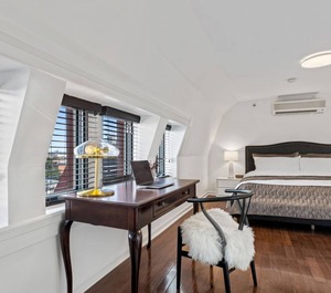 Brexton Hotel 