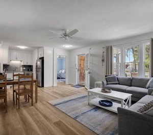 Captain Gosnold Village Cottage Hyannis 
