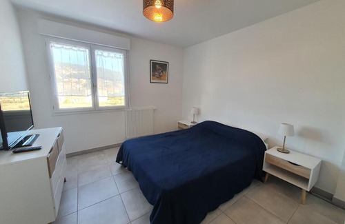 Sete Apartment | Élégant T3 avec terrasse, parking et proche plages à Sète - 3 étoiles - FR-1-338-381