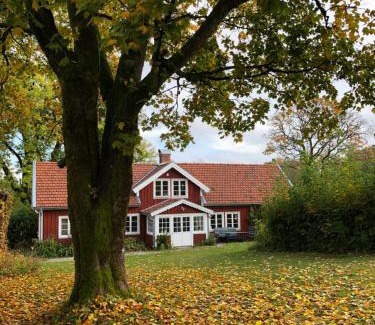 Ullared Villa | Övra Berg