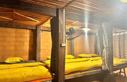Meo Vac House | Đá Nhớ Homestay