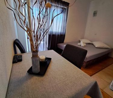 Drasnice Apartment | Šerbo 1