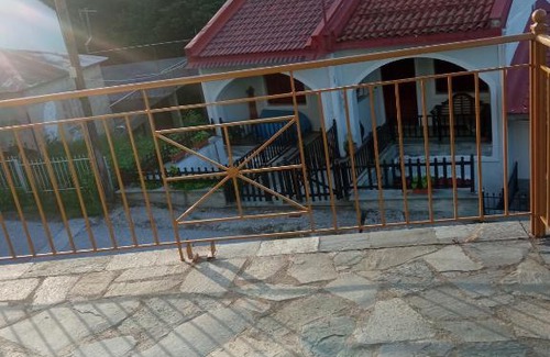Karditsa House | ΠΑΝΑΓΙΩΤΟΠΟΥΛΟΣ