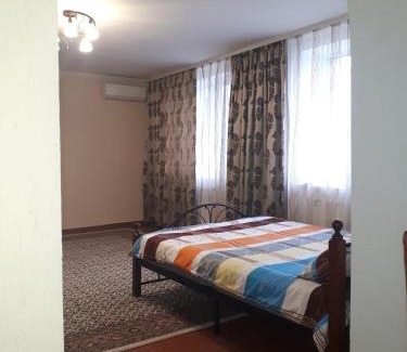 Odessa Apartment | Апартаменти 100 кв.м на Шота Руставелі