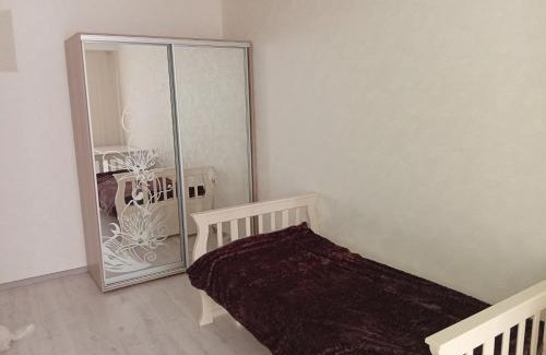 Yuzhne Apartment | Аренда квартиры посуточно м Южне