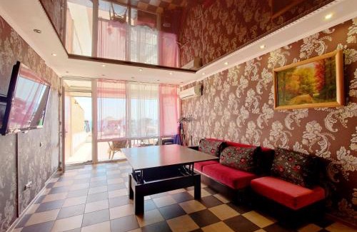 Odessa House | Будинок з приватним пірсом та морем Совіньон