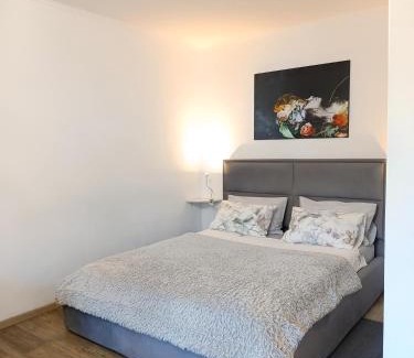 Mykolaiv Apartment | Біла 1 к Сіті центр 4 поверх ліфт вікна на парк