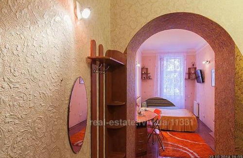 Lviv City Center Apartment | Біля Медичного університету на вулиці Кониського 5 бічна Личаківської
