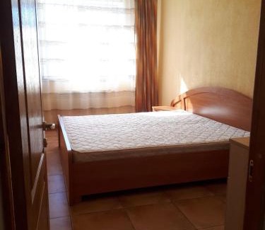 Odessa Apartment | Великі апартаменти в Авторському котеджі