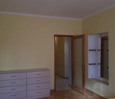 Odessa Apartment | Великі апартаменти в Авторському котеджі