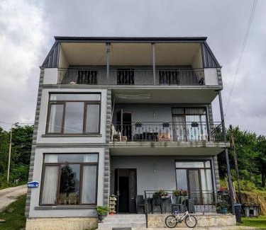 Khelvachauri House | Гостевой дом с красивым панорамой на город
