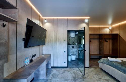 Klavdiyevo-Tarasove Hotel | Готель в Сімейному Екопарку Ясногородка