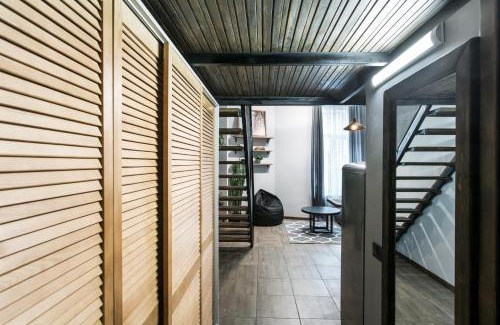 Odessa Apartment | Дві незалежні квартири поряд загалом для 8 гостей, КЛ
