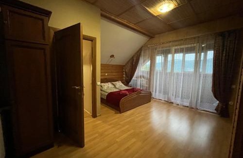 Yaremche Hotel | "Діброва"