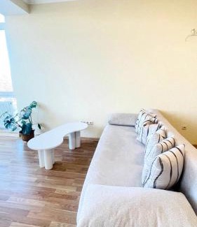 Chernovtsy Apartment | Затишна красива квартира-студія в новобудові з балконом
