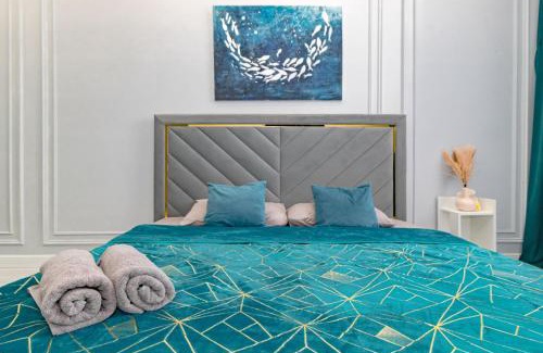 Nur-Sultan Apartment | Изумрудная красотка