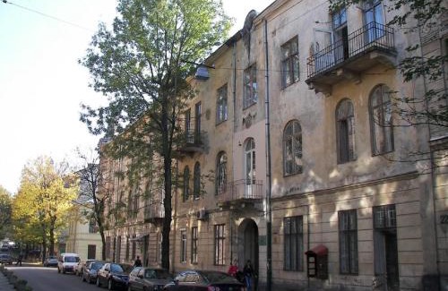 Lviv City Center Apartment | Квартира вул Кониського 5 - на 6 осіб в центрі Медінститут поруч