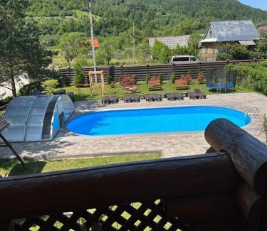 Mykulychyn Villa | Котедж "Villa Затишна"