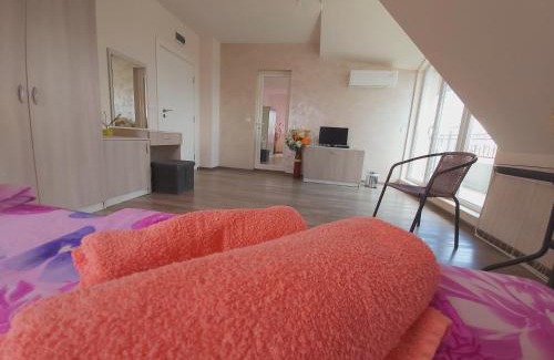 Chernomorets House | Къща за гости Богданови