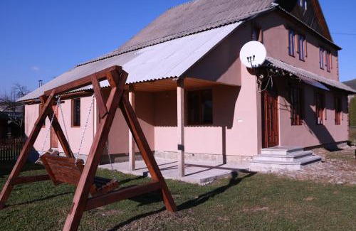 Mykulychyn House | Магія гір
