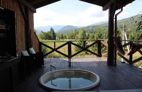Manyava Ski Chalet | містечко Швейцарське