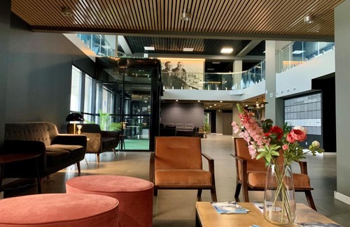 Yuzhno-Sakhalinsk Hotel | Отель Юность