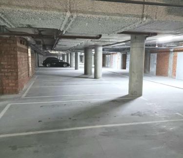 Pozniaky Apartment | Панорамний Краєвид, поруч з метро