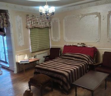 Krivoy Rog Apartment | Приватний Будинок з Каміном, у Центрі Міста , вул Стрєльцова, 21