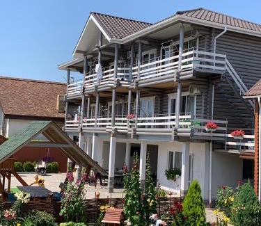 Karolino-Bugaz Hotel | Смерекова хата