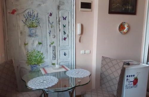 Uzhhorod Apartment | Старовинні апартаменти у центрі міста