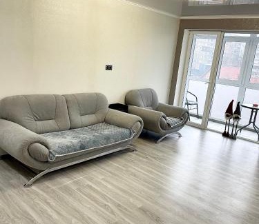 Krivoy Rog Apartment | Студия ЛЮКС 3-х комнатная ул Соборности 42