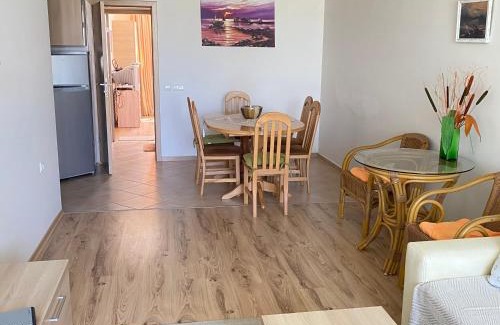 Chernomorets Apartment | Тристаен апартамент в затворен комплекс