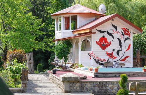 Roztoky House | Хата Різьбяра - Закуток