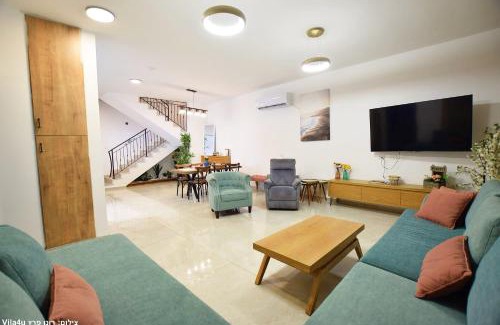 Shlomi Villa | אחוזת ריזורט האקליפטוס