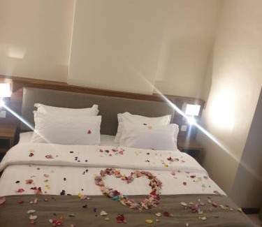 Al Bawadi Hotel | المهيدب للشقق المخدومه البوادي