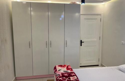 Oula Apartment | داري