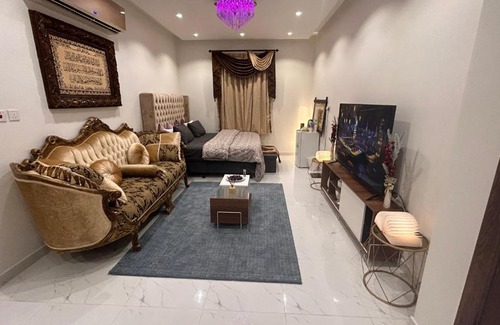 Al Khobar Hotel | شقة مع جاكوزي دخول ذاتي