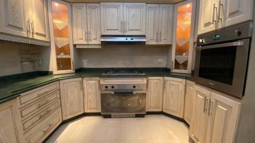 Oula Apartment | شقه تطل علي النيل بتصميم كلاسيكي فاخر