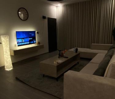 Abha Apartment | شقه عائليه راقيه غرفتين نوم وصاله بدخول ذاتي
